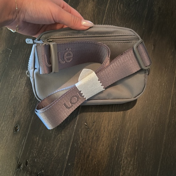 NWOT Lole Belt Bag - Picture 3 of 3